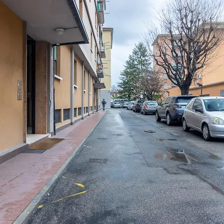 Housmart Galeotti 16 Apartamento *