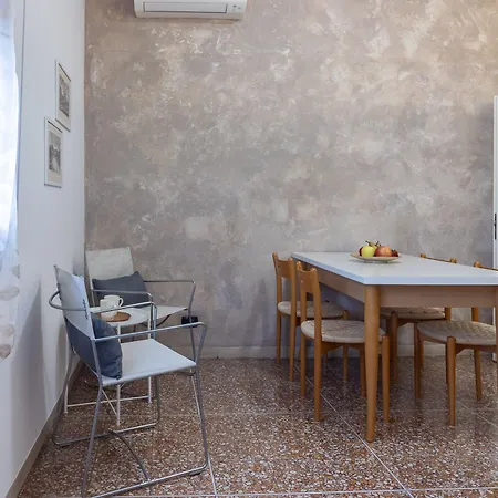 Housmart Galeotti 16 Apartamento *