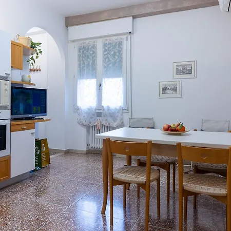Housmart Galeotti 16 *